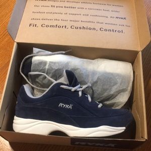 Ryka walking tennis shoe